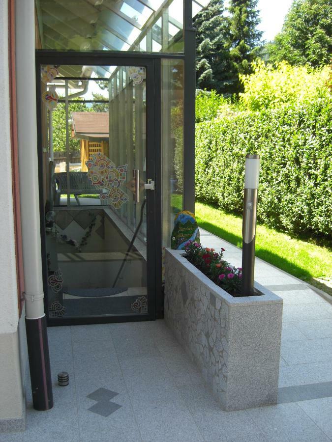 Haus Trojer Apartment Matrei in Osttirol Luaran gambar